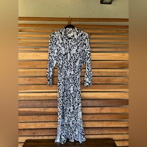 LOFT Monochrome Long Sleeve Dress